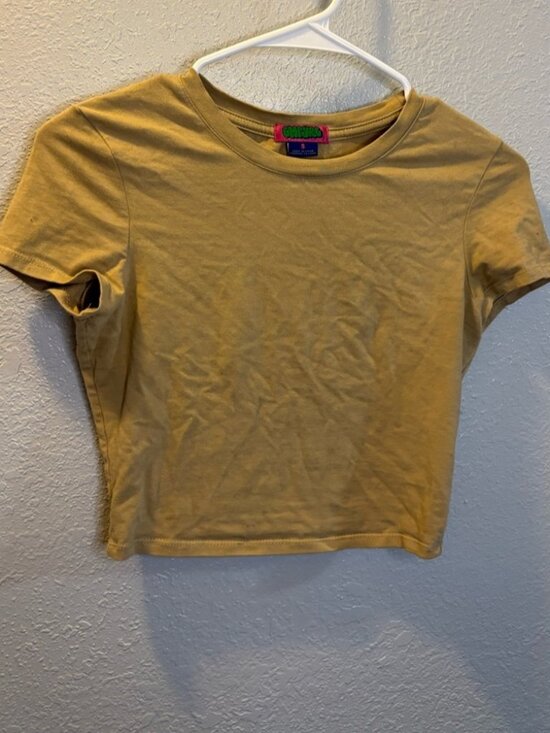 Tops - Crop T-Shirt